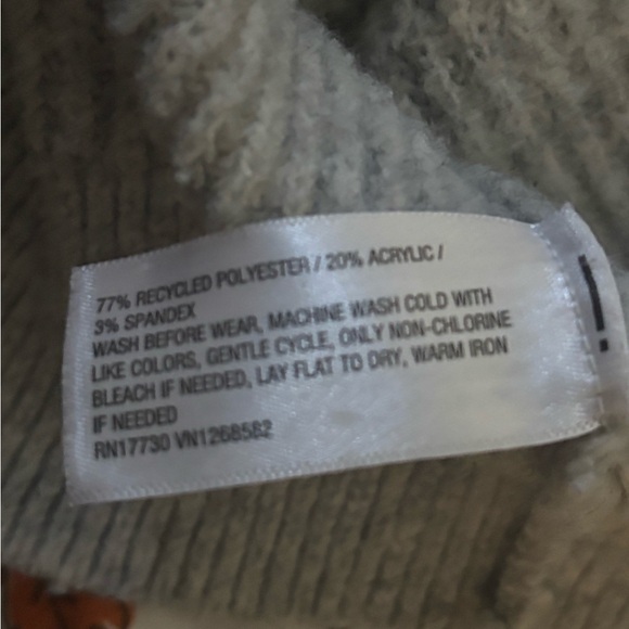 Girl's Cozy Gray Cable Knit Sweater Dress - Picture 4 of 4